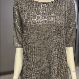 Metallic/Silver/Gray LuLaRoe Irma. Size S